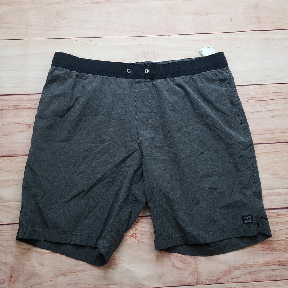 Billabong Shorts Mens XL Gray Bermuda‎ Elastic Waist Pockets Lined 8 Inseam